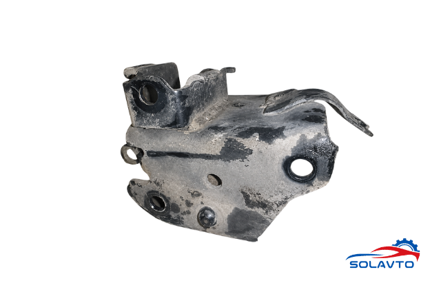 Кронштейн задней балки 554309U20A NISSAN
