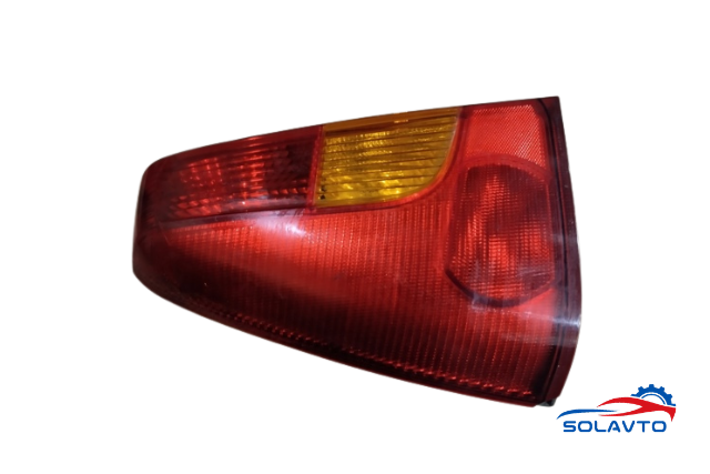 Ліхтар задній лівий Колір: Жовтий, червоний на Dacia LOGAN sedan (LS) (01.04 - 12.12) 1.4 (LSOA, LSOC, LSOE, LSOG) (09.04 - ) K7J 710