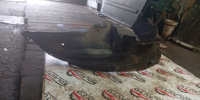 Подкрыльник переднего крыла, правый 63840EQ000 NISSAN