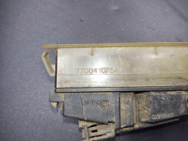 7700410754 RENAULT Фонарь подсветки заднего номерного знака купить в Харьков