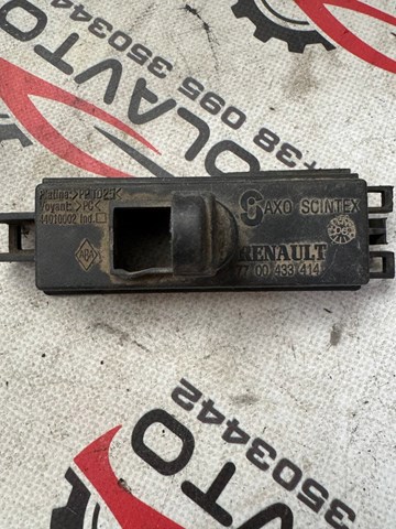 Фонарь подсветки заднего номера 7700433414 RENAULT