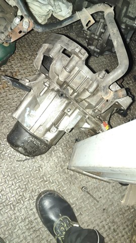 Коробка скоростей механика 7701700598 RENAULT