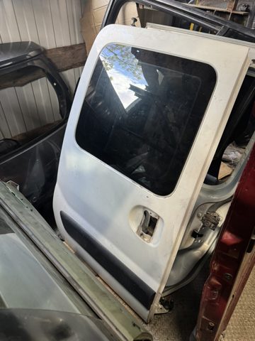 Дверь сдвижная в сборе 7751473602 RENAULT