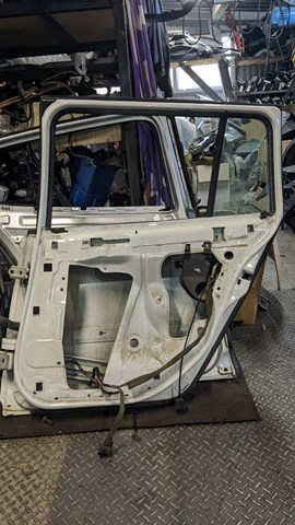 RENAULT 7751475037 Дверь задняя правая в наличии Полтава