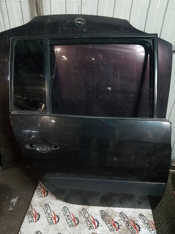 Дверь пассажирская задняя правая 7751476286 RENAULT