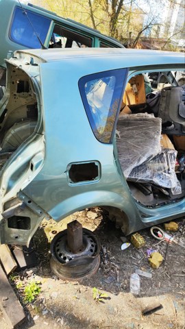 Крыло правое заднее 7751477727 RENAULT