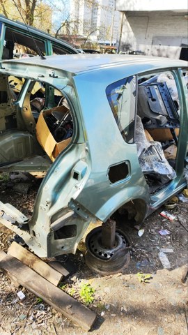 7751477727 RENAULT Крыло заднее правое купить в Запорожье