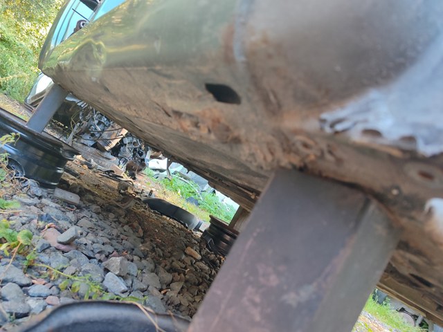 RENAULT 7751477733 Порог внешний правый в наличии Житомир