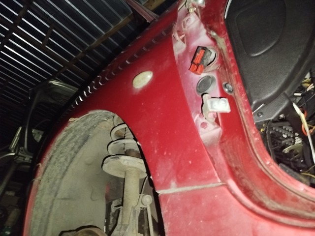 7840J4 PEUGEOT Крыло переднее левое купить в Винница