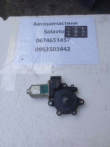 Мотор стеклоподъемника двери передней, правой 8073089913 NISSAN