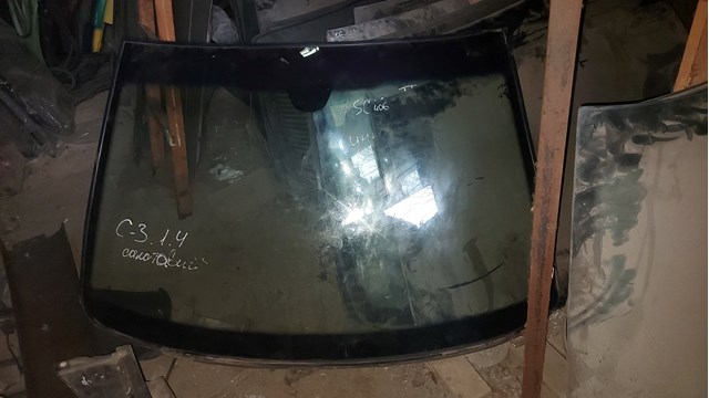Окно ветровое 8116Z0 PEUGEOT