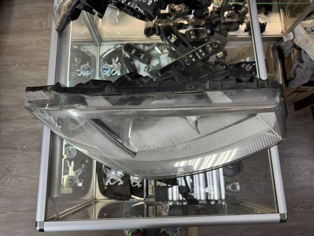 8200073221 RENAULT Фара правая купить в Сумы