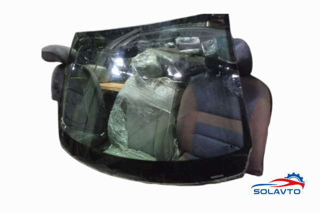Ветровое стекло 8200200547 RENAULT