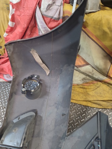 RENAULT 8200210911 Передний бампер в наличии Павлоград