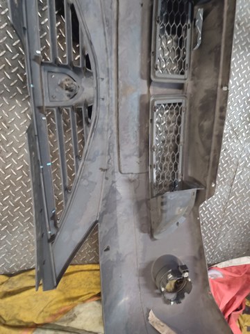 RENAULT 8200210911 Передний бампер в наличии Одесса