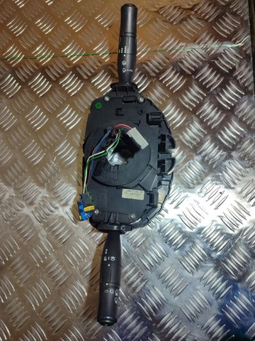 Переключатель подрулевой 8200216465 RENAULT