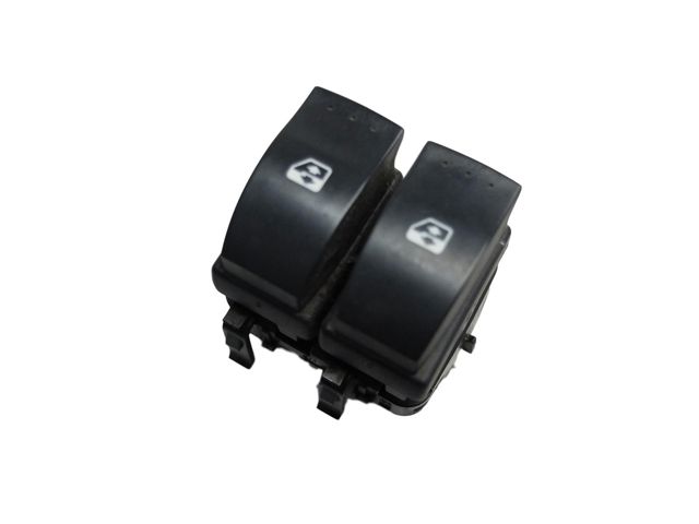 Кнопки переднего левого стекло подъёмника 8200315033 RENAULT