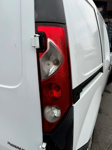 Фонарь задний правый Рено Кенго II