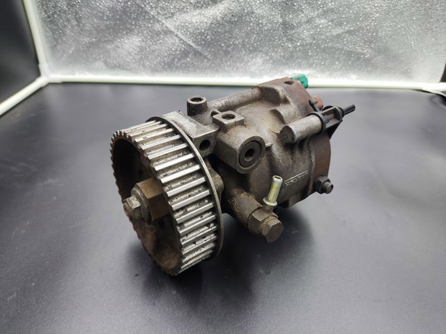 Насос топливный высокого давления 8200423059 RENAULT