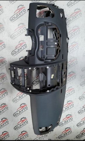 Передняя панель 8200502400 RENAULT