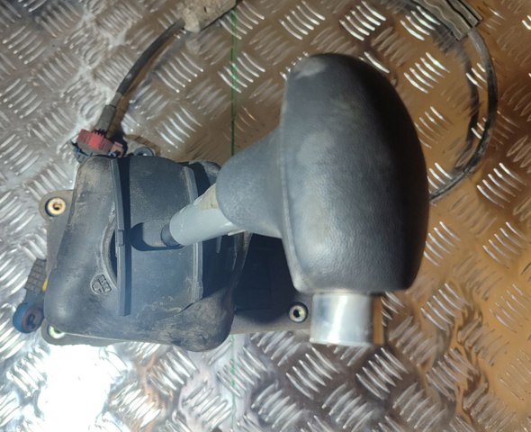 Механизм переключения передач 8200784975 RENAULT