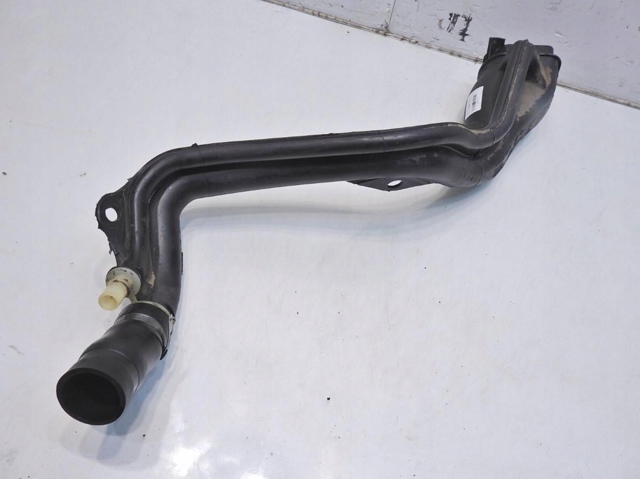 Шланг заливной горловины, топливного бака 8200891423 RENAULT