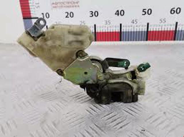 Замок задней правой двери  82502BM760 NISSAN