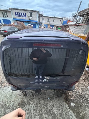 Стекло ляды 8744H7 PEUGEOT