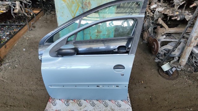 PEUGEOT 9002K5 Дверь передняя левая в наличии Полтава