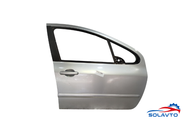 Пассажирская передняя дверь 9004S7 PEUGEOT
