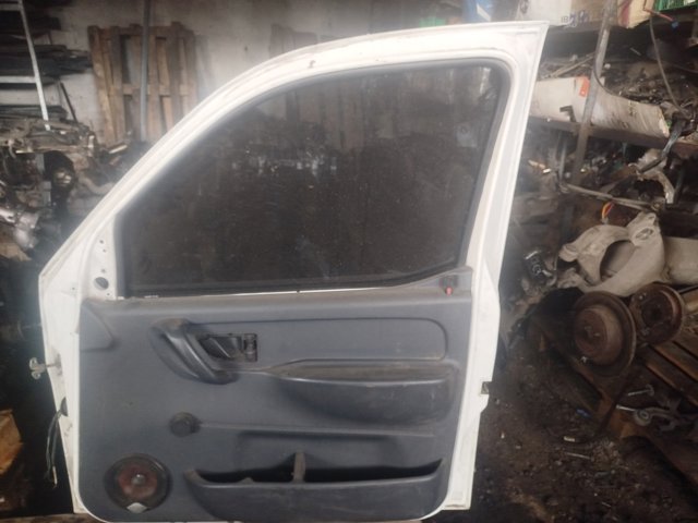 PEUGEOT 9004W2 Дверь передняя правая в наличии Запорожье