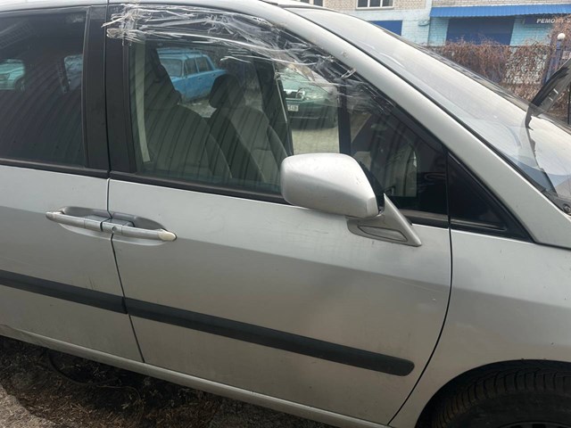 Пассажирская передняя дверь 9004X4 PEUGEOT