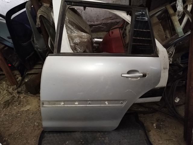 Задняя левая дверь 9006K4 PEUGEOT