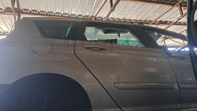 Задняя правая дверь 9008T0 PEUGEOT