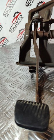 Педаль сцепления 90223722 OPEL
