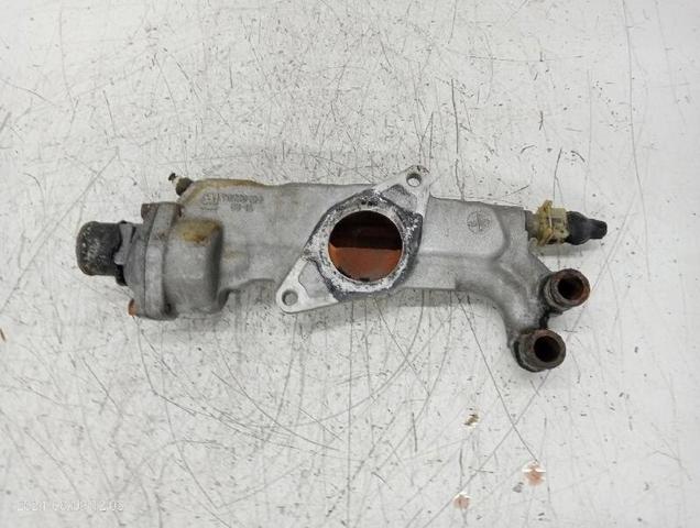 Корпус термостата Opel Omega 16, 17, 19