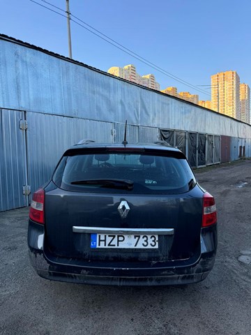 Стекло крышки багажника 903000002R RENAULT