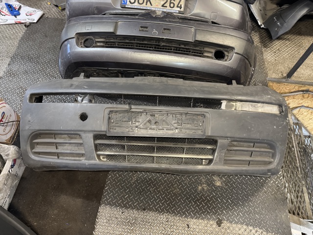 Кожух бампера переднего 91165829 OPEL