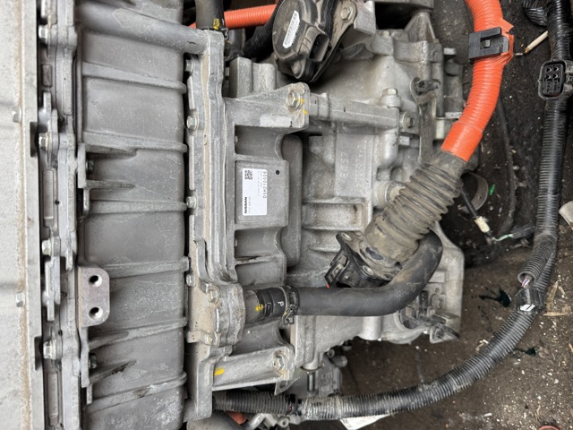 NISSAN EM57 Двигатель в сборе (электрический) в наличии Ирпень