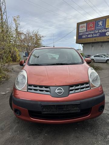 Капот двигателя F51009U0M0 NISSAN