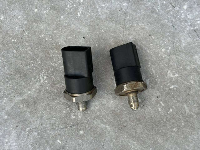 BOSCH 0261545008 Датчик давления топлива в наличии Харьков