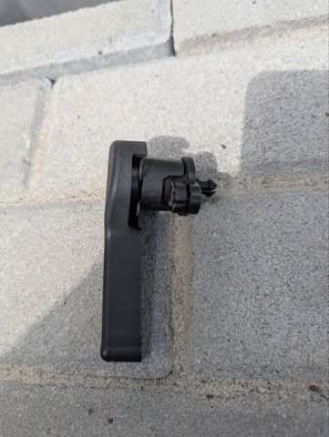 Ручка открывания капота 22924985 GM