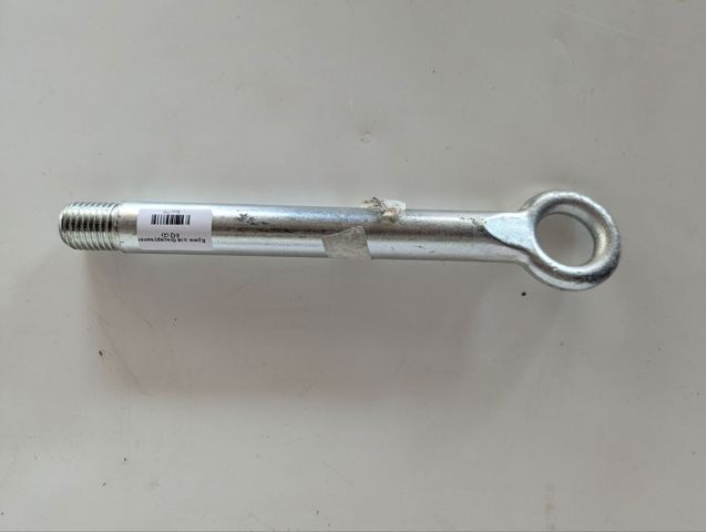 Крюк буксирный передний 26246509 GM