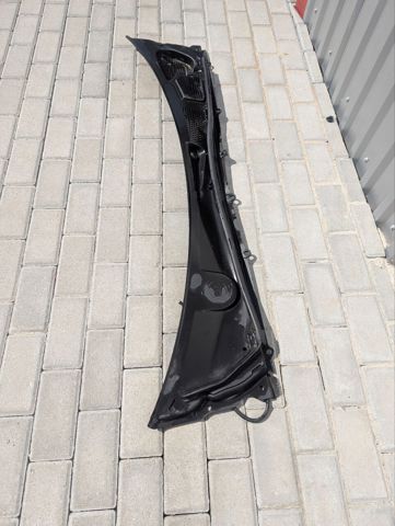 Водосток лобового стекла, жабо 31694300 VOLVO
