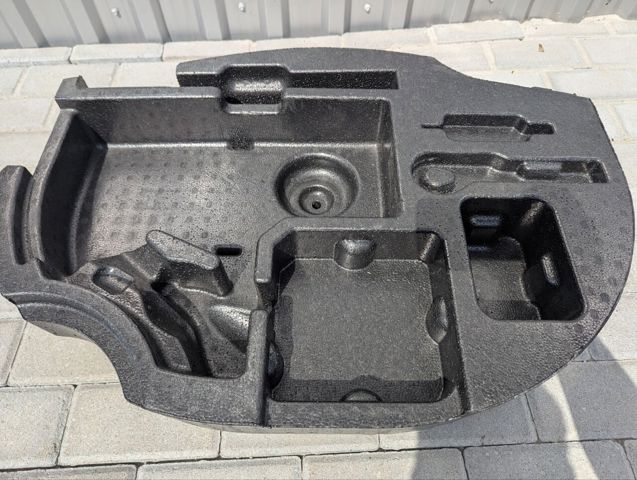 Крепление возимого оборудования 42403545 GM