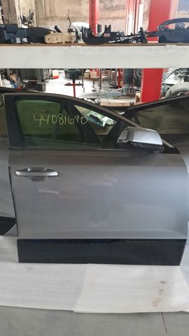 Пассажирская передняя дверь 76004AT000 HYUNDAI