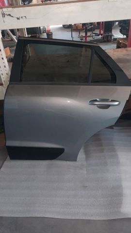 Задняя левая дверь 77003AT000 HYUNDAI