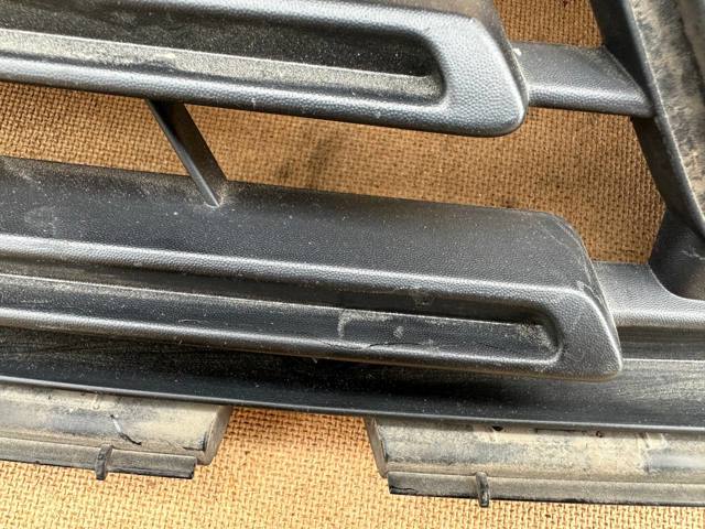 RENAULT 623105875R Решетка радиатора в наличии Николаев