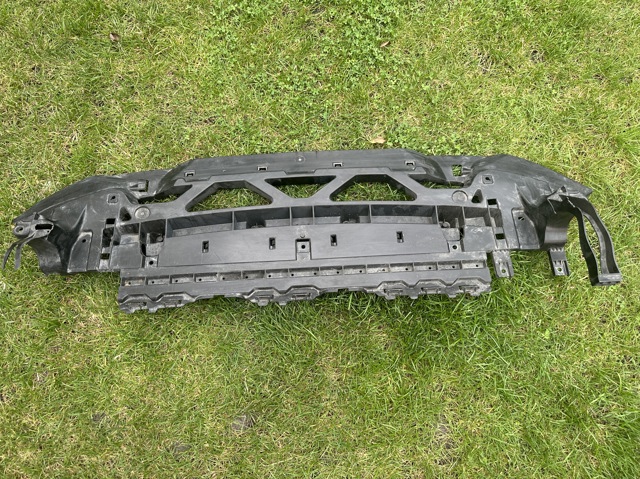 PORSCHE 95B805241J Усилитель бампера переднего в наличии Украина