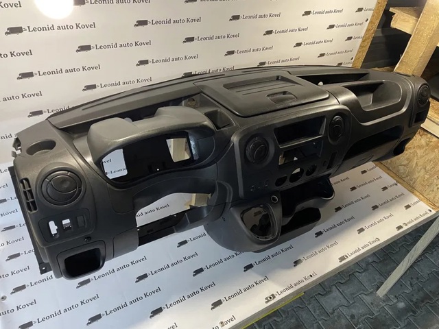 Облицовка приборов управления "торпедо" 682600025R RENAULT